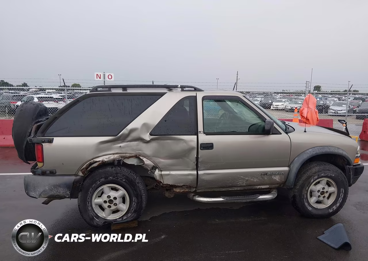2000 Chevrolet Blazer Ls VIN:1GNCT18W3YK206259 - 6
