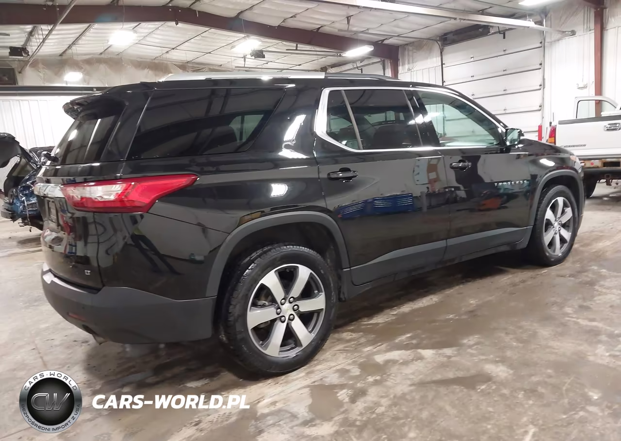 2018 Chevrolet Traverse Lt Leather VIN:1GNEVHKW5JJ195197 - 4