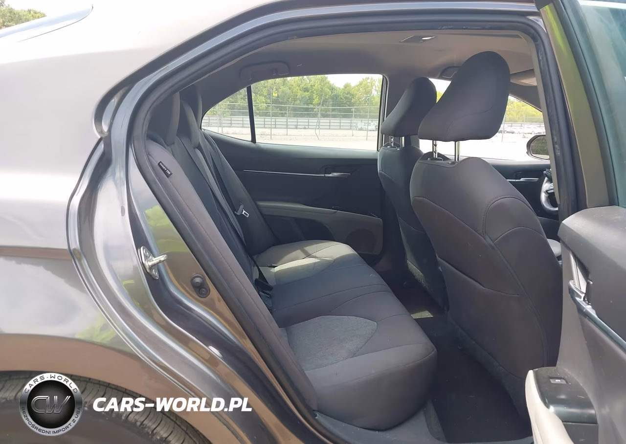 2020 Toyota Camry Le VIN:4T1C11AK0LU941750 - 8