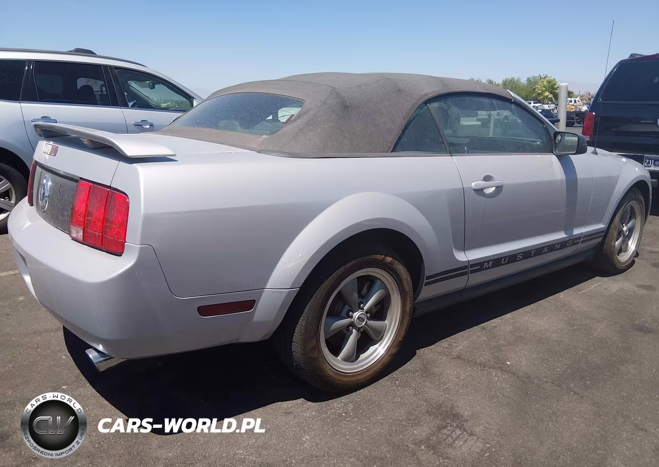 2005 Ford Mustang VIN:1ZVFT84N055199113 - 4