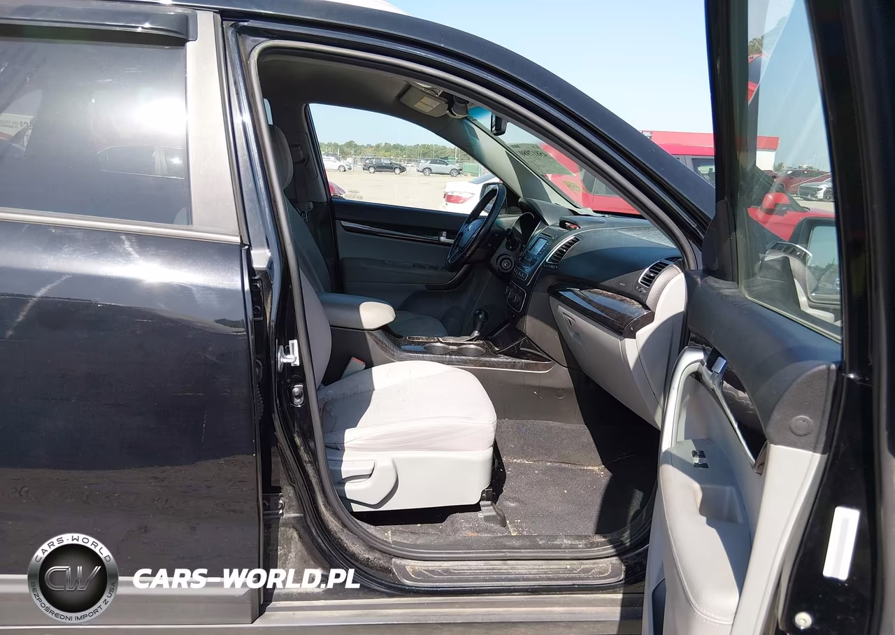 2015 Kia Sorento Lx VIN:5XYKT4A69FG648112 - 5