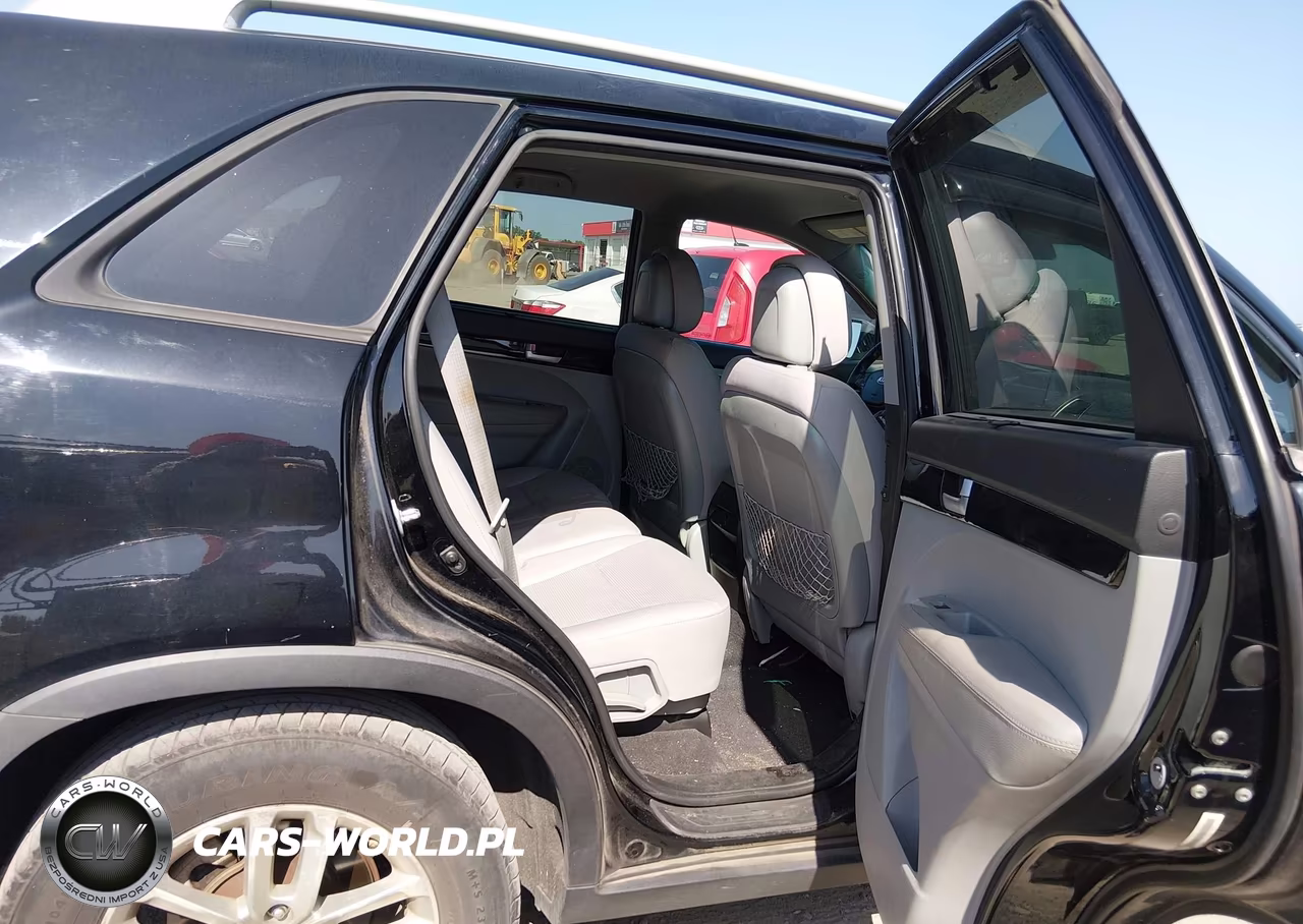 2015 Kia Sorento Lx VIN:5XYKT4A69FG648112 - 8
