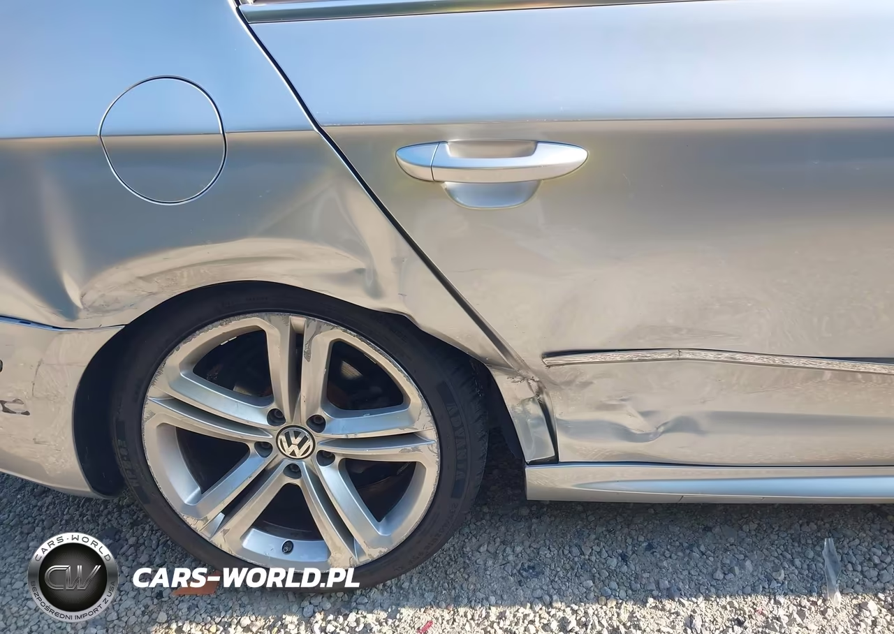 2015 Volkswagen Cc 2.0T R-Line VIN:WVWBN7AN6FE813464 - 17