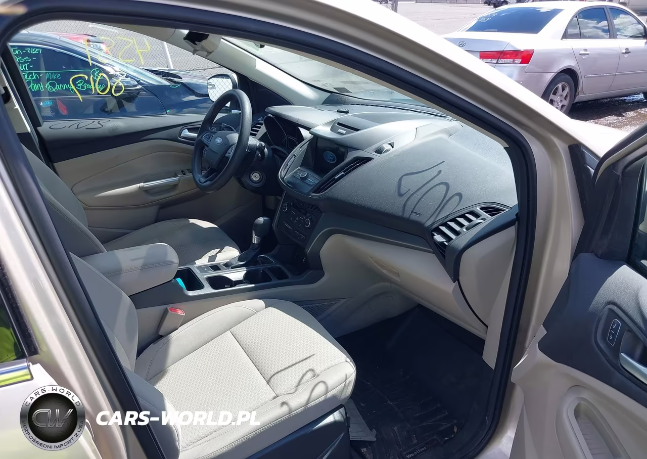 2017 Ford Escape Se VIN:1FMCU9GD2HUC19623 - 5