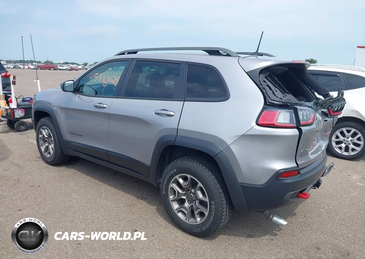 2020 Jeep Cherokee Trailhawk 4X4 VIN:1C4PJMBX3LD614048 - 3
