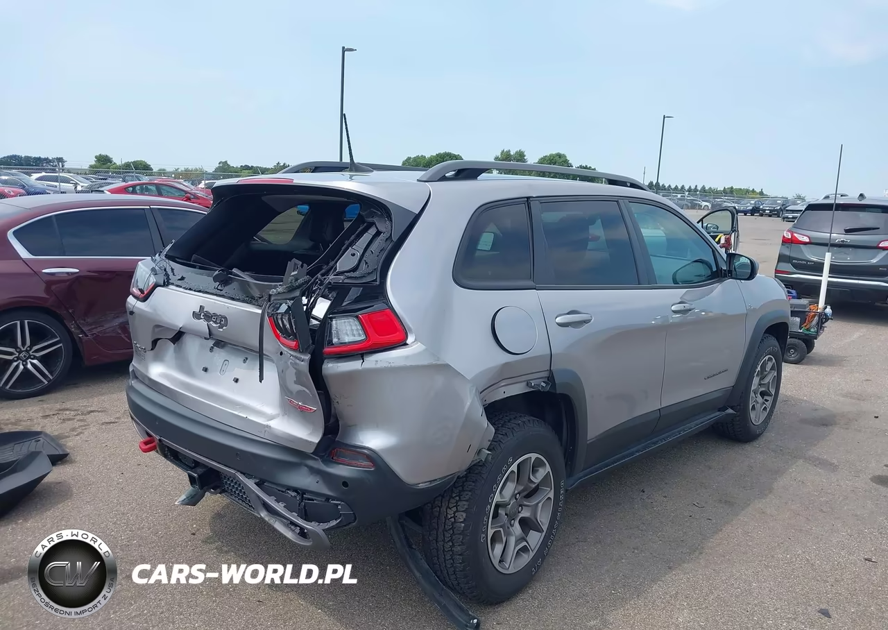 2020 Jeep Cherokee Trailhawk 4X4 VIN:1C4PJMBX3LD614048 - 4