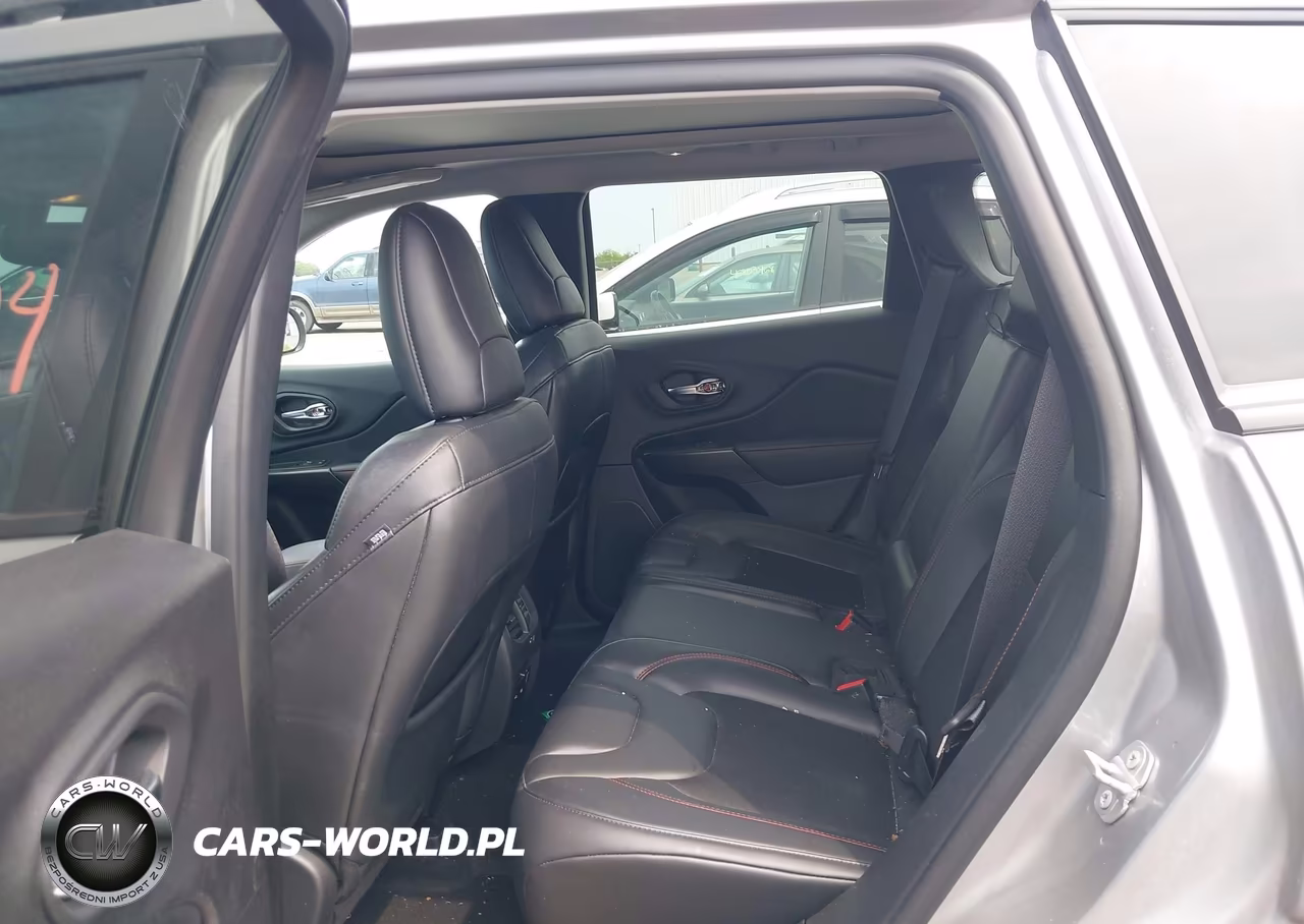 2020 Jeep Cherokee Trailhawk 4X4 VIN:1C4PJMBX3LD614048 - 8