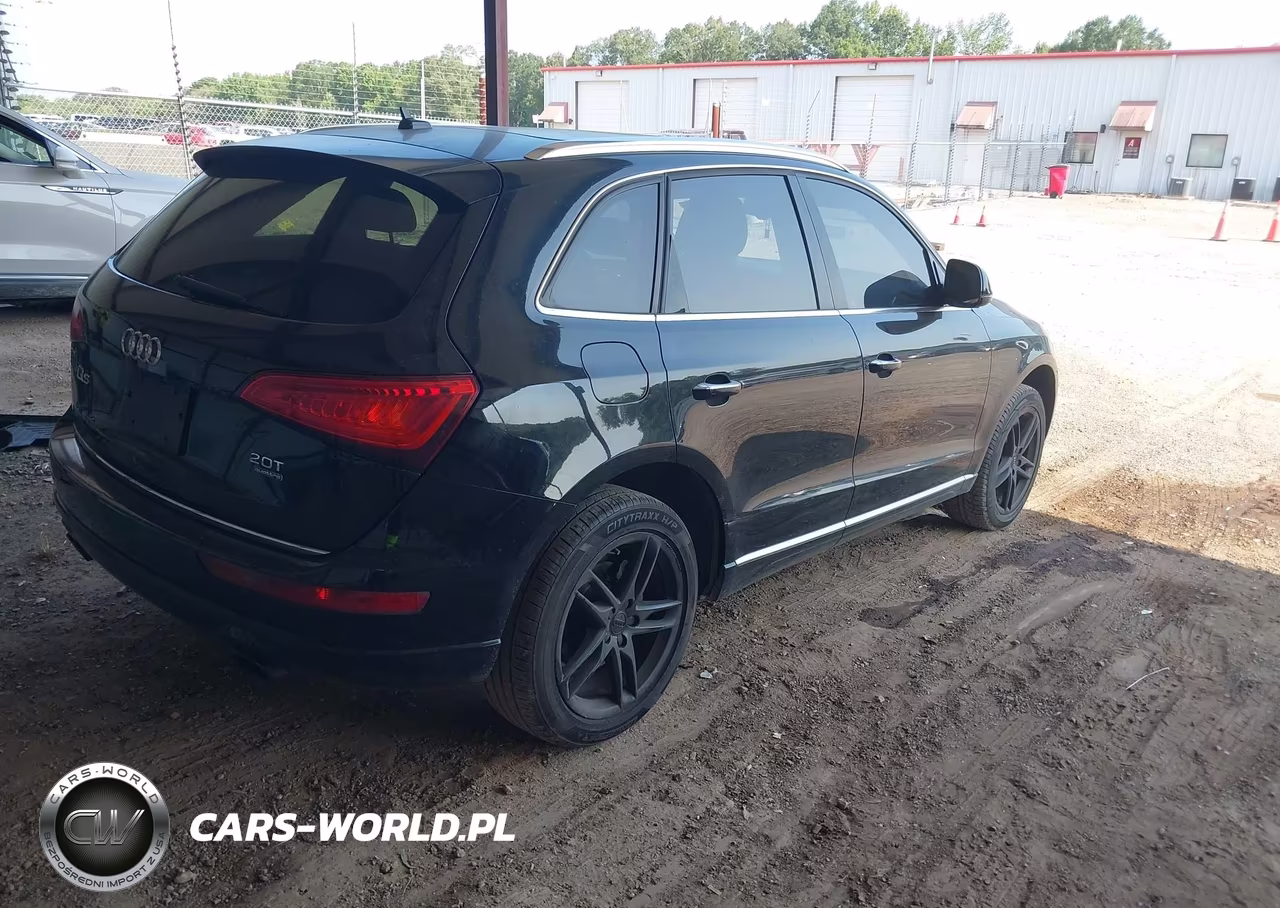 2016 Audi Q5 2.0T Premium VIN:WA1L2AFP8GA141477 - 4