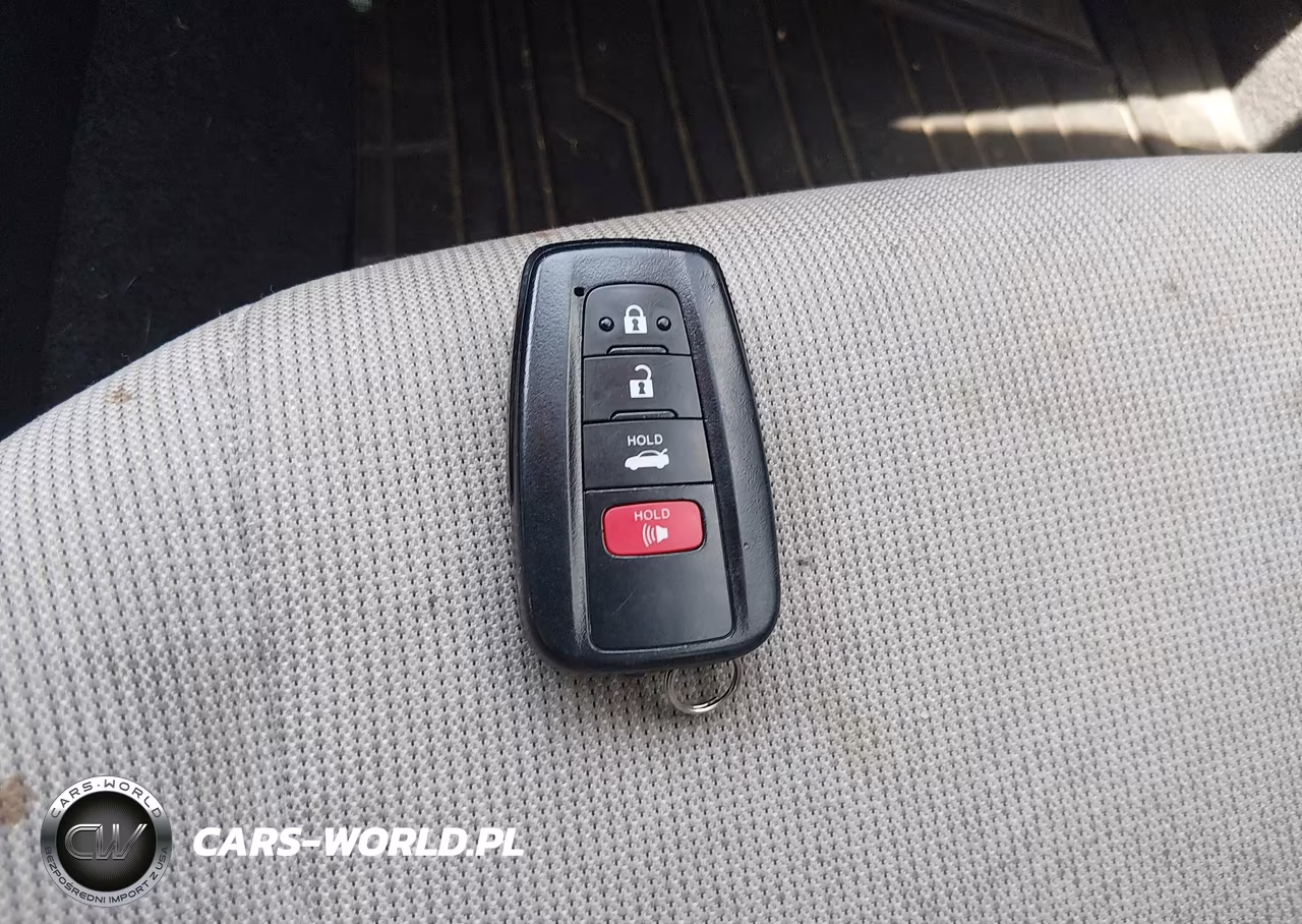 2022 Toyota Corolla Le VIN:5YFVPMAE8NP331280 - 11