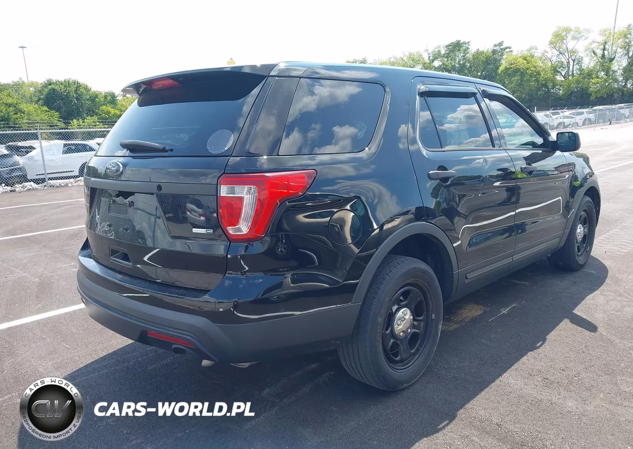 2017 Ford Utility Police Interceptor VIN:1FM5K8AR0HGD22597 - 4