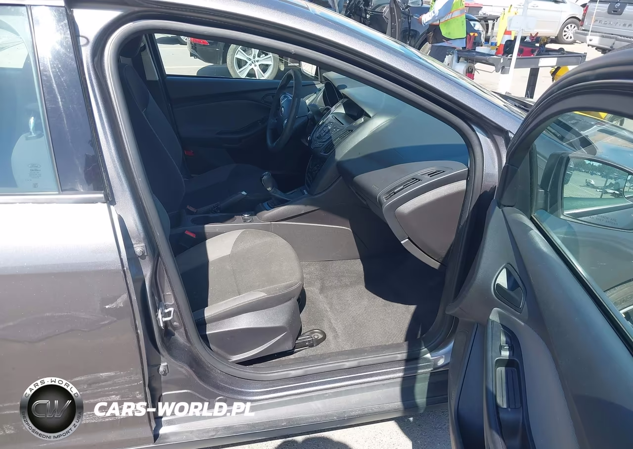 2014 Ford Focus S VIN:1FADP3E25EL169631 - 5