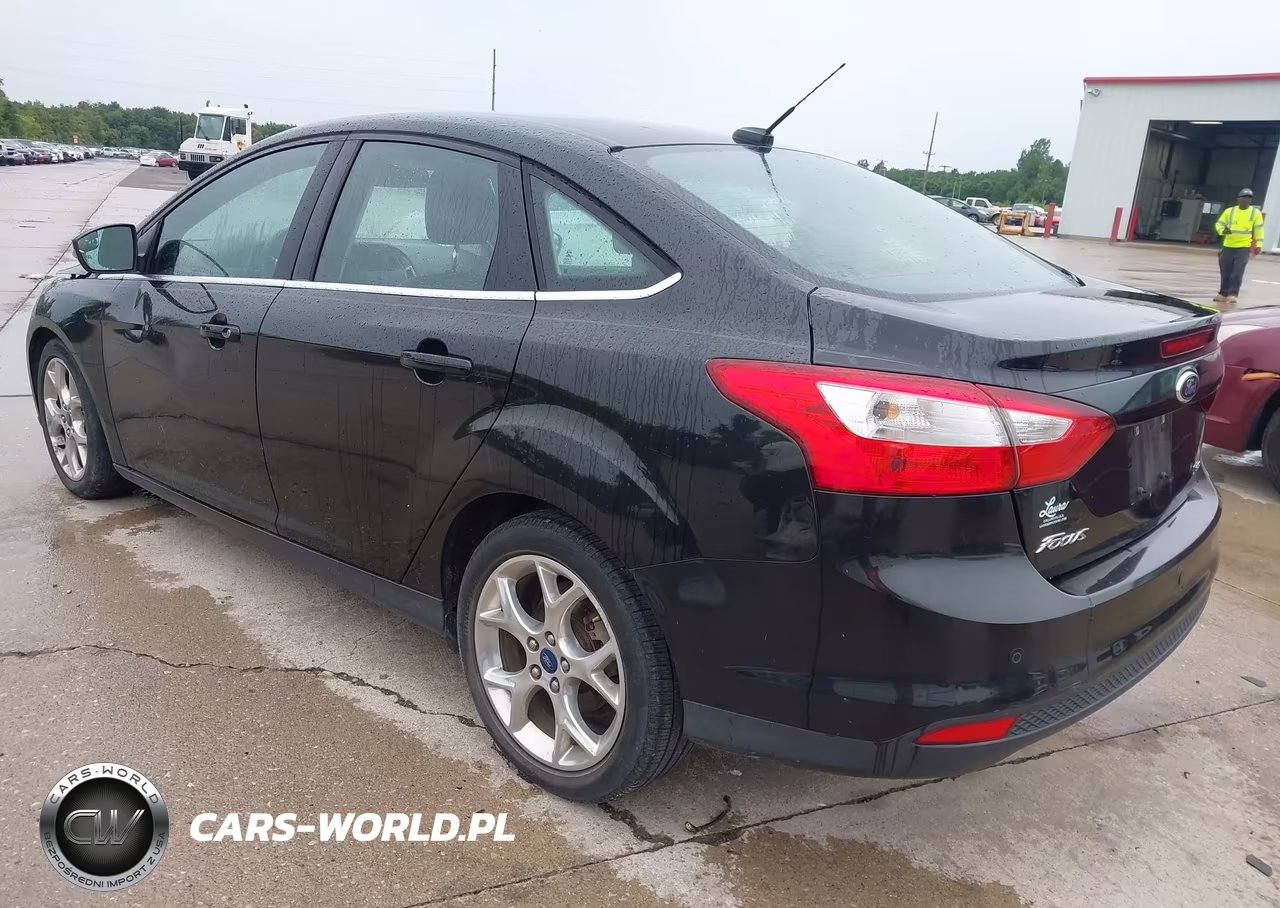 2012 Ford Focus Sel VIN:1FAHP3H24CL301417 - 3
