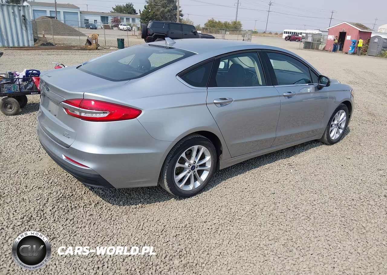 2020 Ford Fusion Hybrid Se VIN:3FA6P0LU4LR226301 - 4