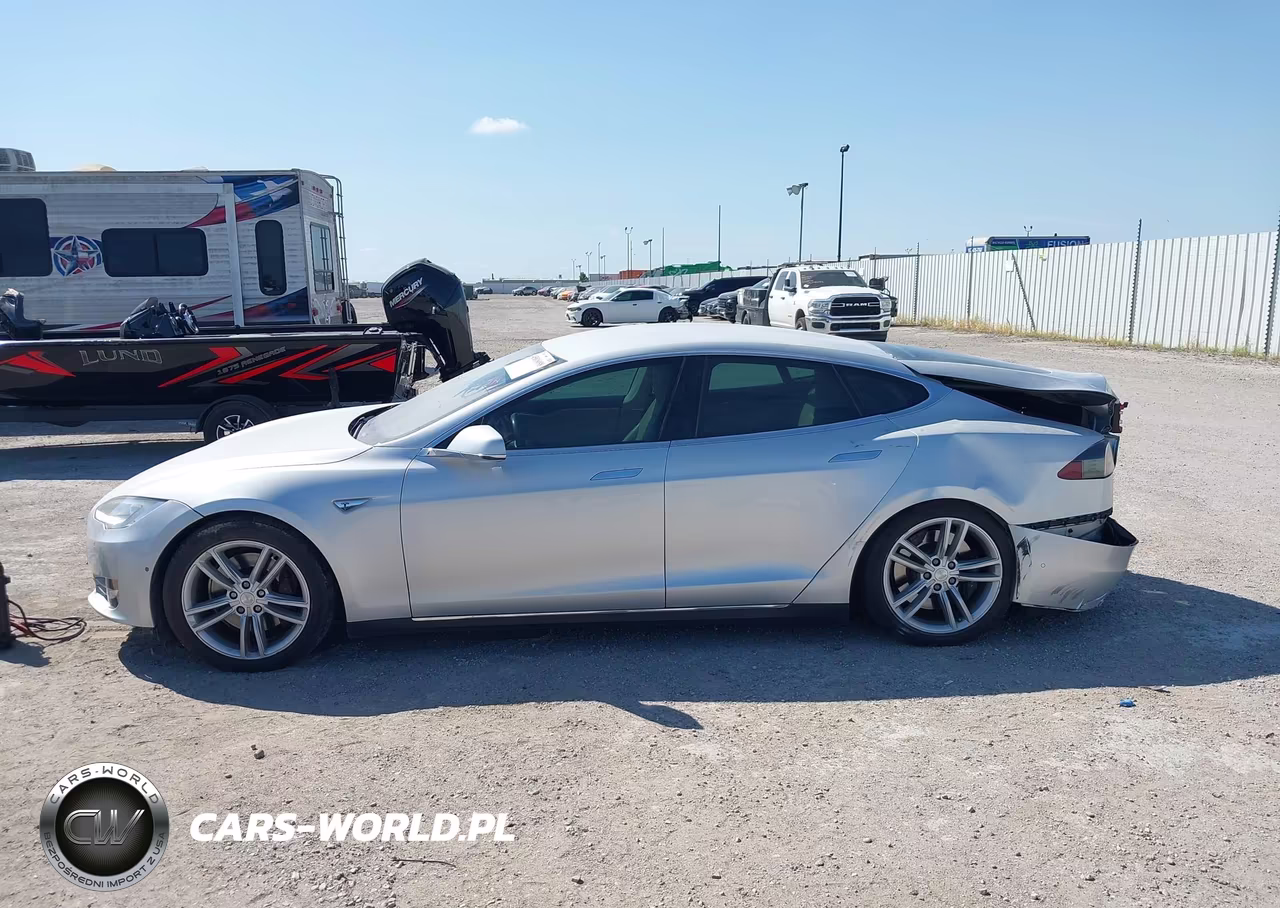 2015 Tesla Model S 70D-85D-P85D VIN:5YJSA1H21FFP69361 - 13
