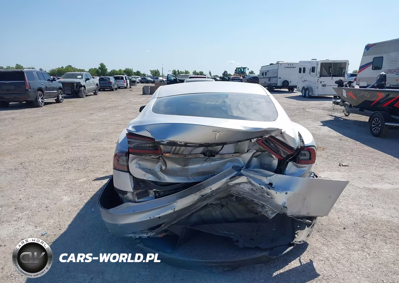 2015 Tesla Model S 70D-85D-P85D VIN:5YJSA1H21FFP69361 - 15