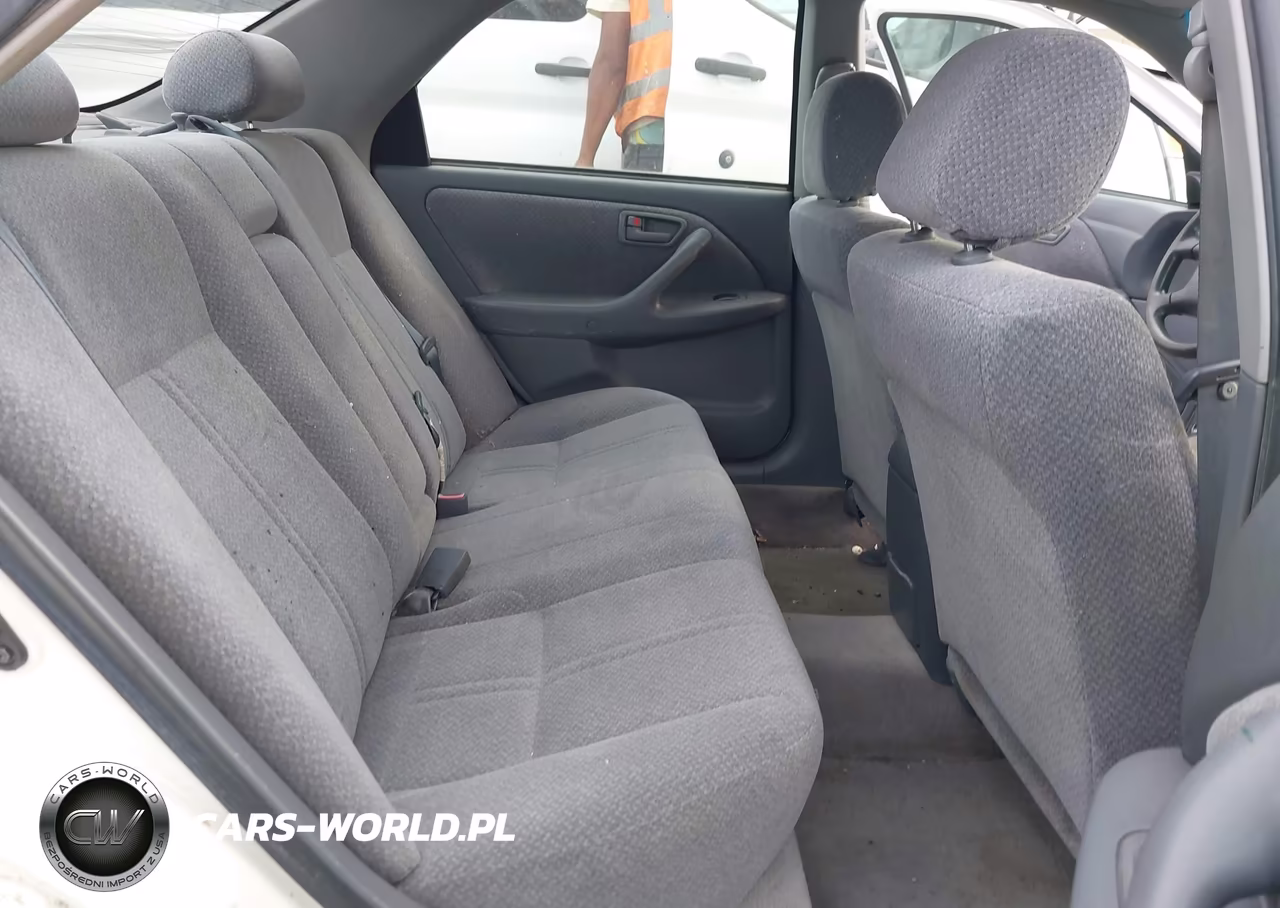2000 Toyota Camry Le VIN:JT2BG22KXY0393511 - 8