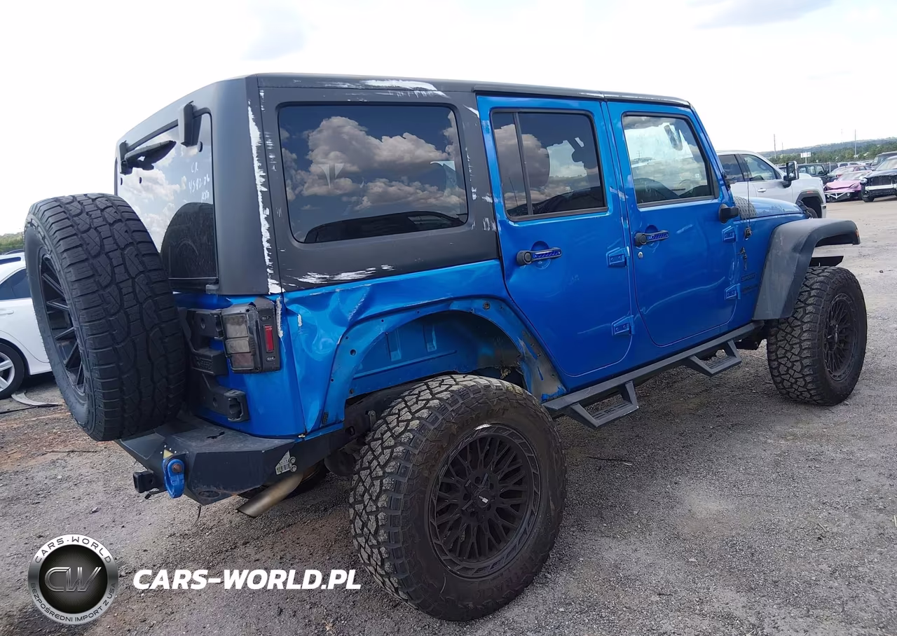 2016 Jeep Wrangler Unlimited Sport VIN:1C4BJWDG7GL224455 - 4