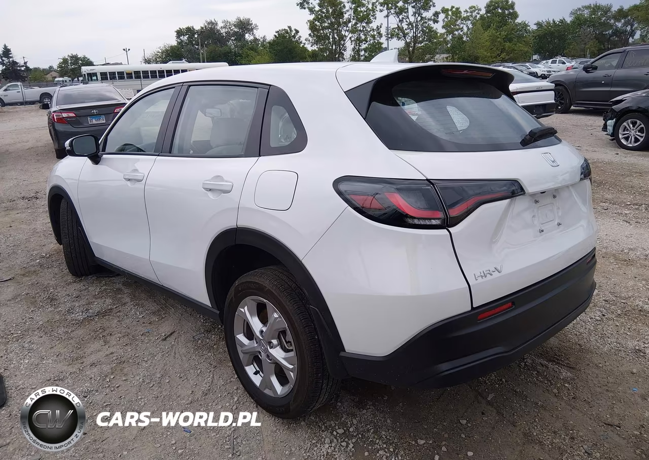 2025 Honda Hr-V Awd Lx VIN:3CZRZ2H31SM722949 - 3