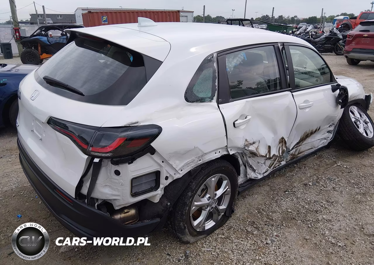 2025 Honda Hr-V Awd Lx VIN:3CZRZ2H31SM722949 - 4