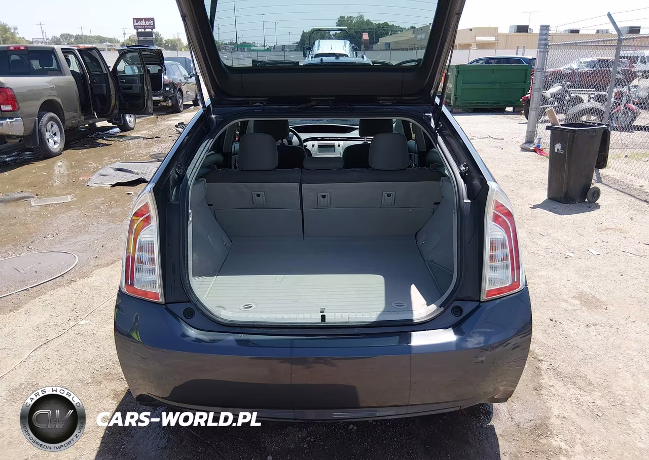 2015 Toyota Prius VIN:JTDKN3DU7F1875703 - 16