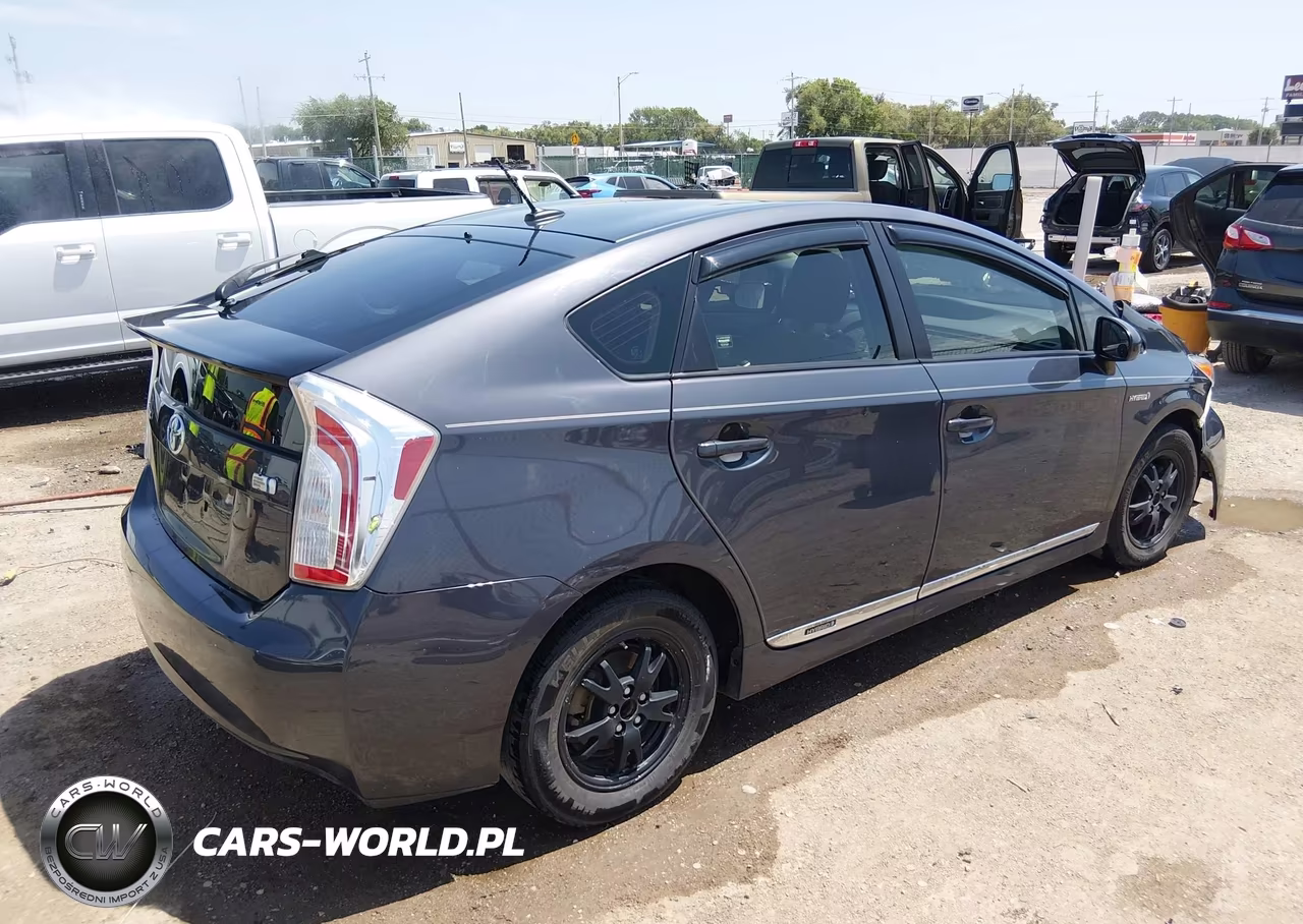 2015 Toyota Prius VIN:JTDKN3DU7F1875703 - 4