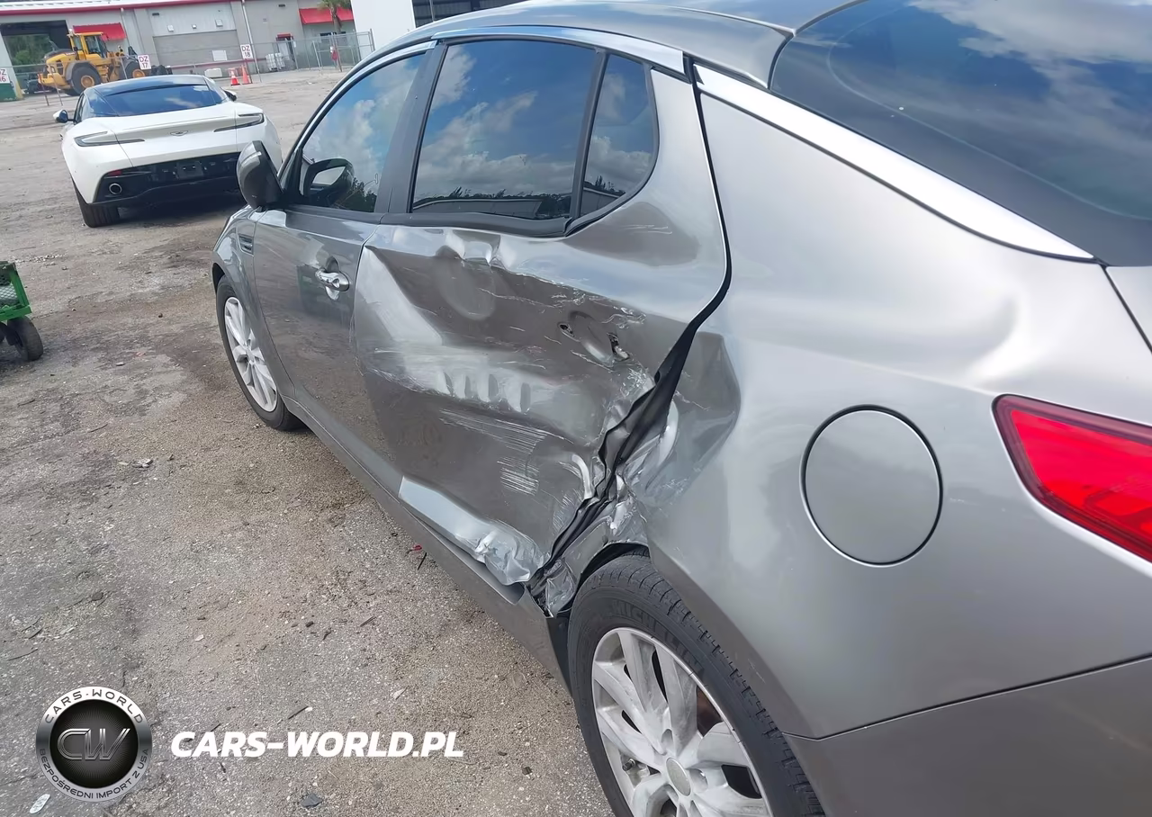 2015 Kia Optima Ex VIN:5XXGN4A70FG491602 - 17