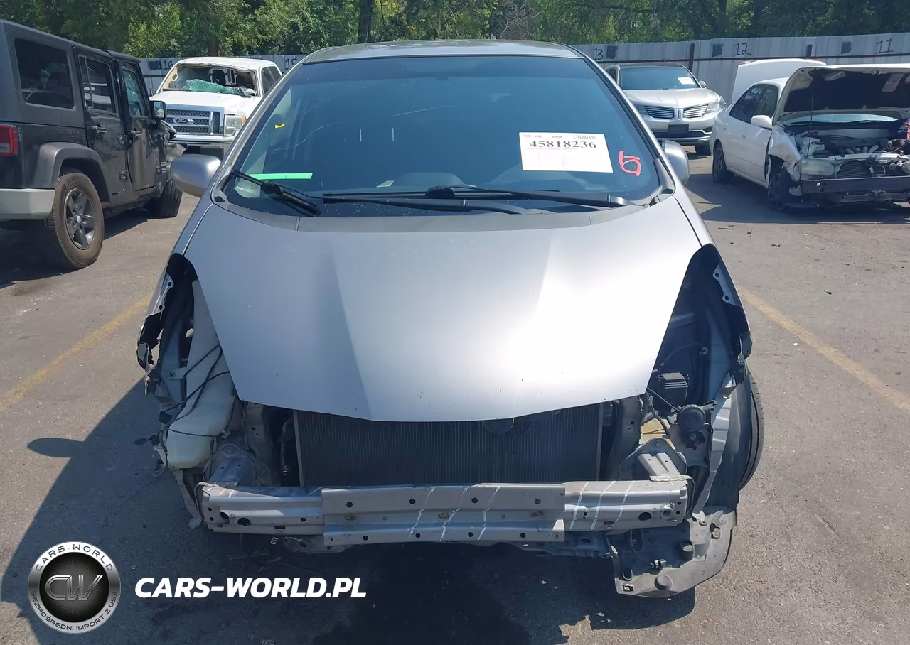 2010 Honda Fit Sport VIN:JHMGE8H43AS015277 - 13