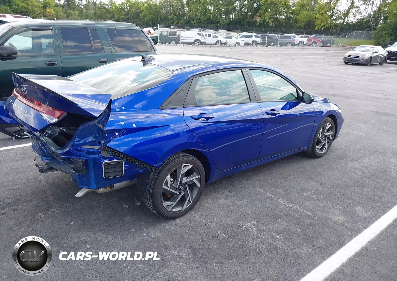 2025 Hyundai Elantra Sel Sport VIN:KMHLM4DG3SU019861 - 4