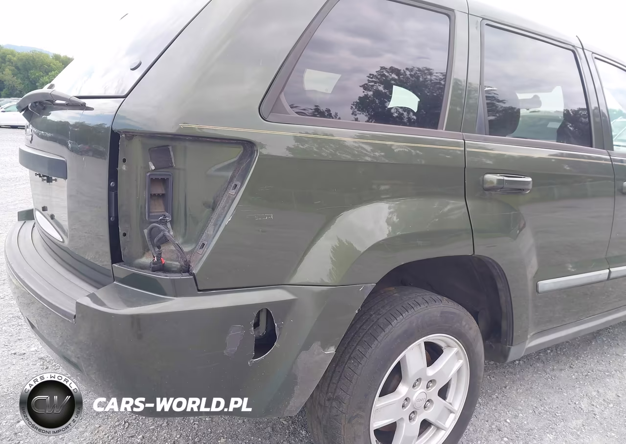 2007 Jeep Grand Cherokee Laredo VIN:1J8GR48K07C638316 - 18
