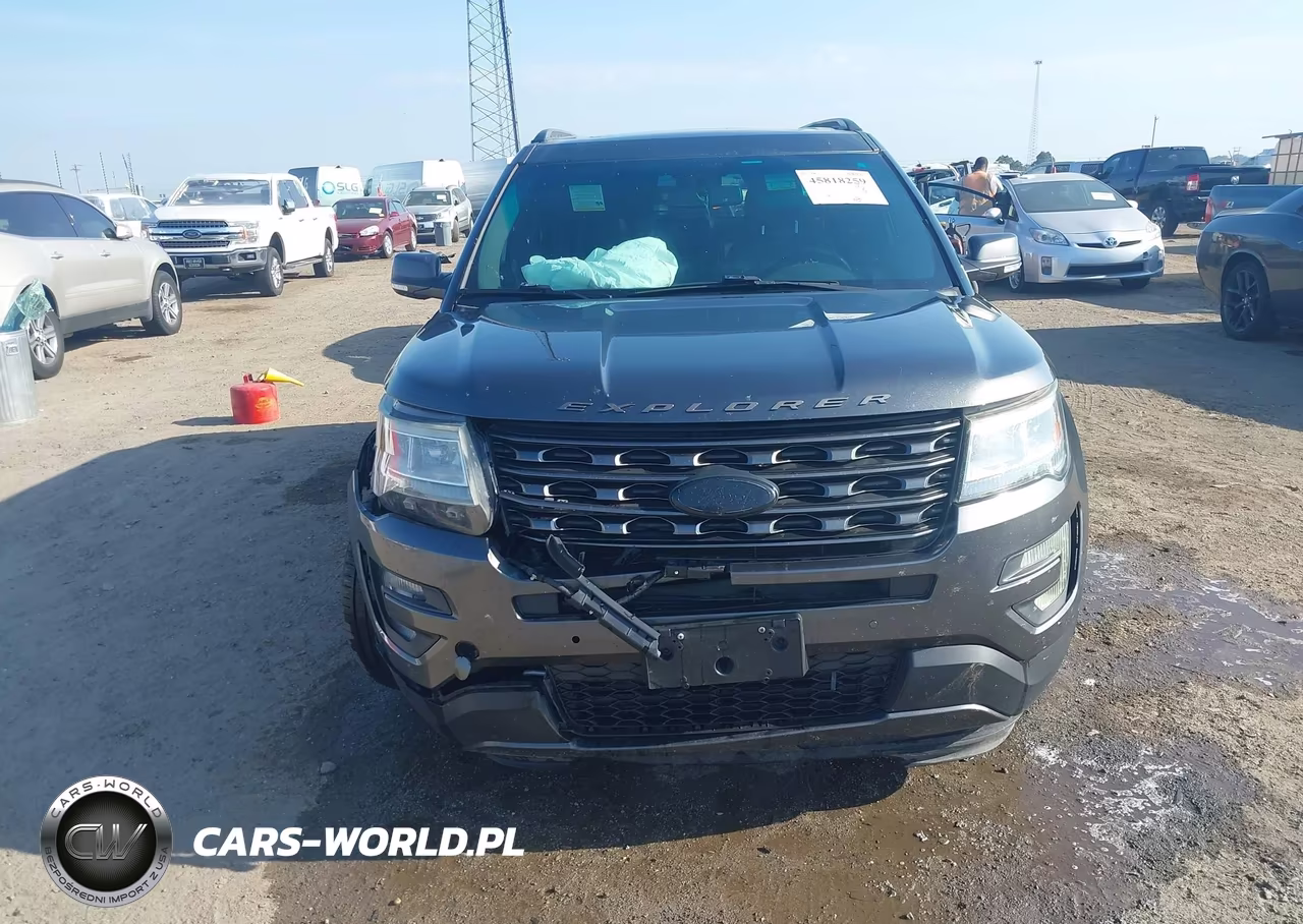 2017 Ford Explorer Xlt VIN:1FM5K8D88HGB21369 - 12