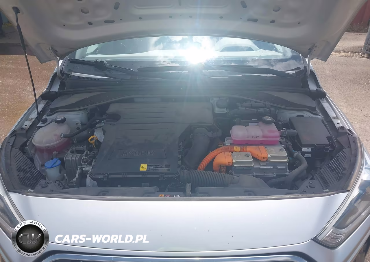 2020 Hyundai Ioniq Hybrid Blue VIN:KMHC65LC6LU232111 - 10