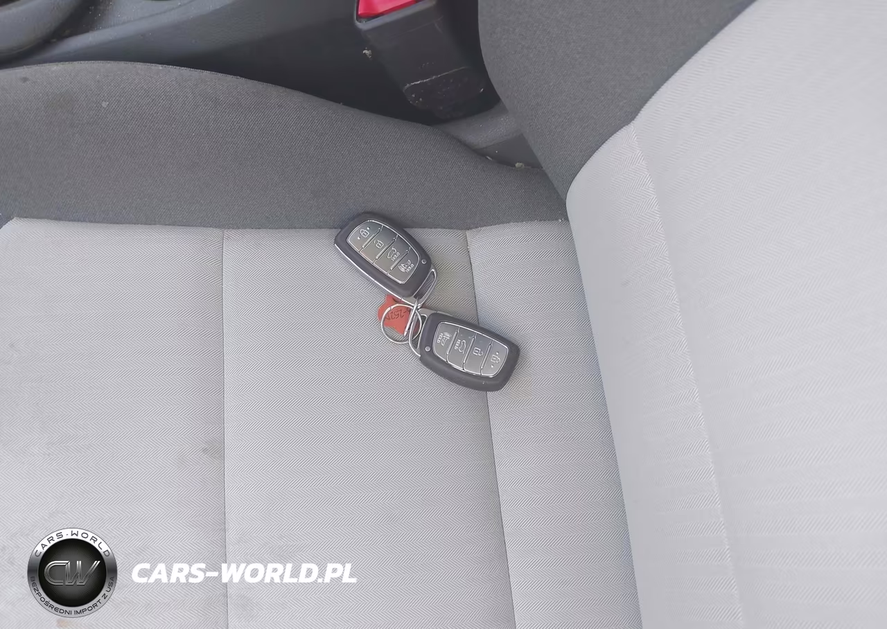 2020 Hyundai Ioniq Hybrid Blue VIN:KMHC65LC6LU232111 - 11