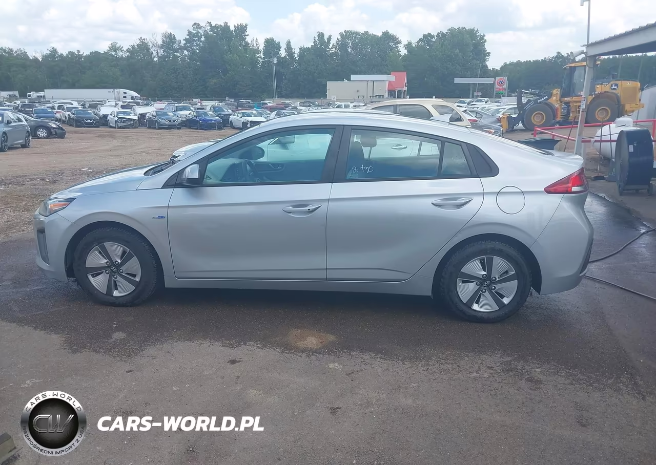 2020 Hyundai Ioniq Hybrid Blue VIN:KMHC65LC6LU232111 - 19