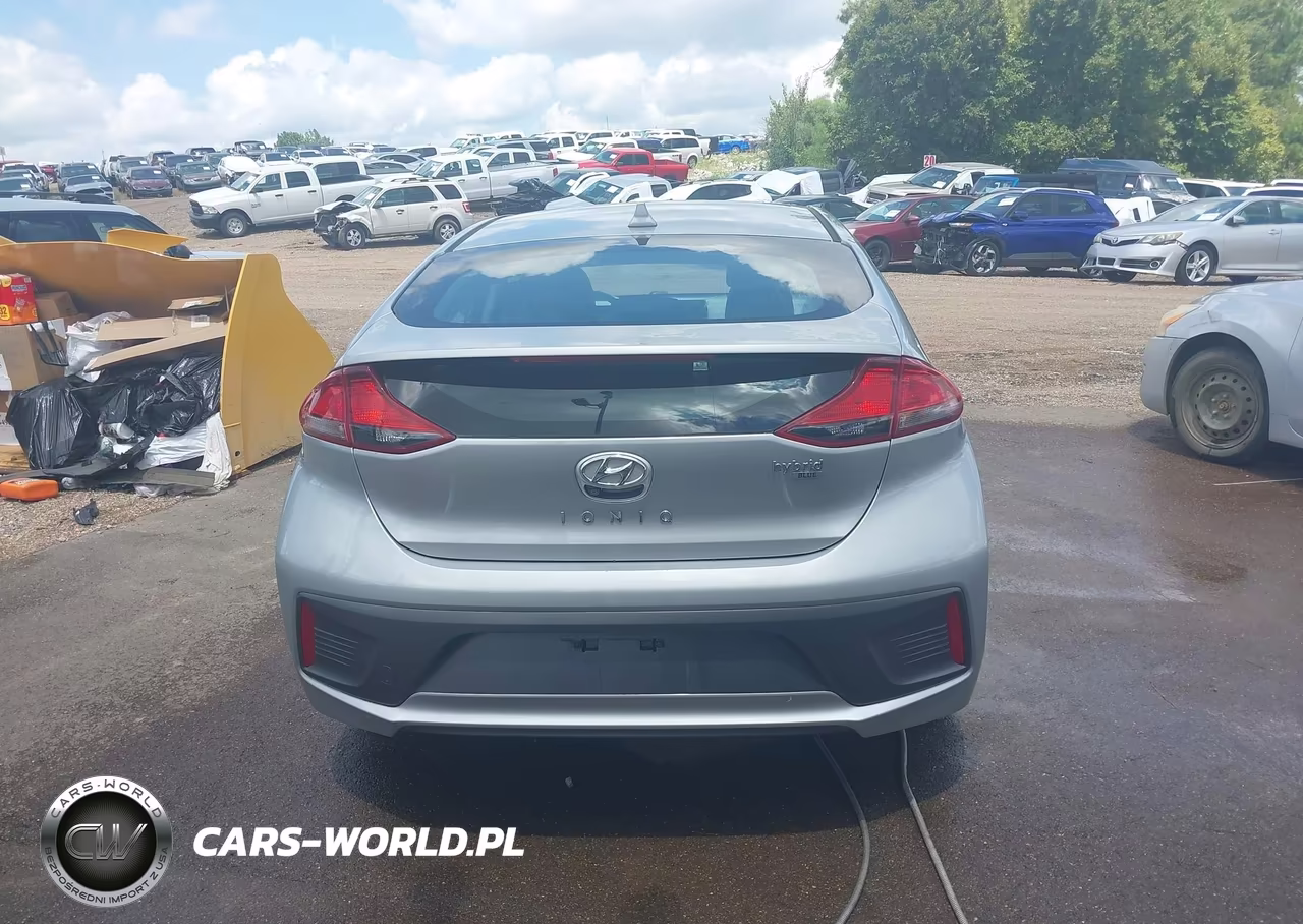 2020 Hyundai Ioniq Hybrid Blue VIN:KMHC65LC6LU232111 - 21