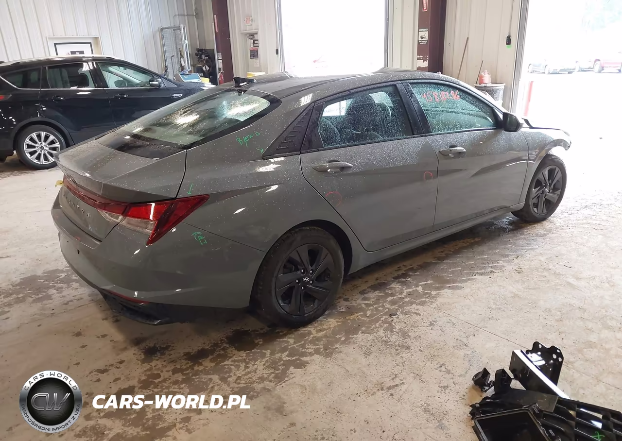 2022 Hyundai Elantra Sel VIN:KMHLS4AG3NU314215 - 4