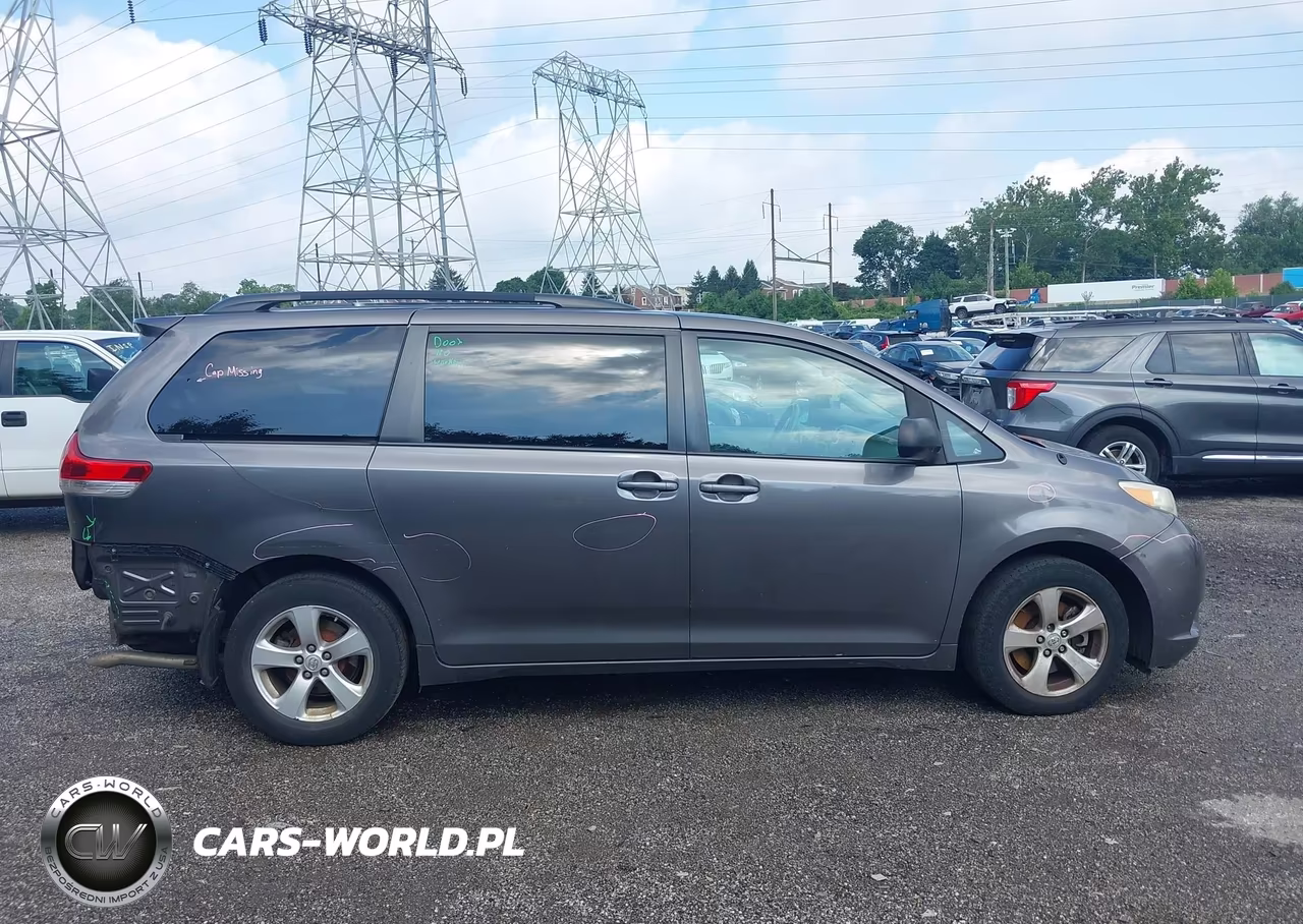 2013 Toyota Sienna Le V6 8 Passenger VIN:5TDKK3DC7DS404196 - 14
