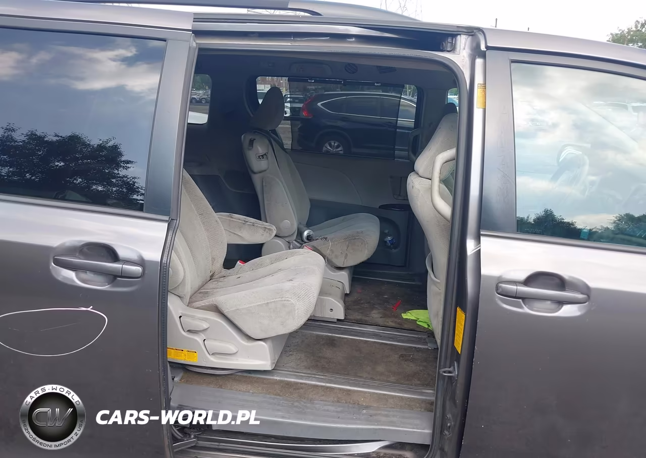 2013 Toyota Sienna Le V6 8 Passenger VIN:5TDKK3DC7DS404196 - 8