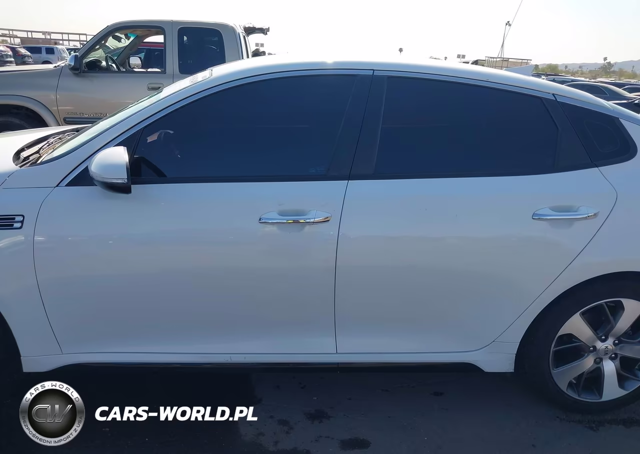2020 Kia Optima S VIN:5XXGT4L30LG395853 - 15