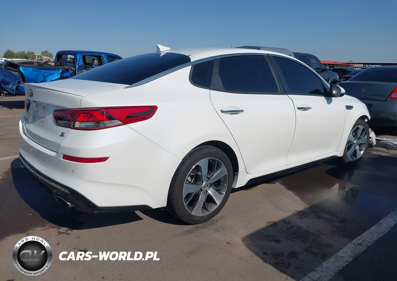 2020 Kia Optima S VIN:5XXGT4L30LG395853 - 4