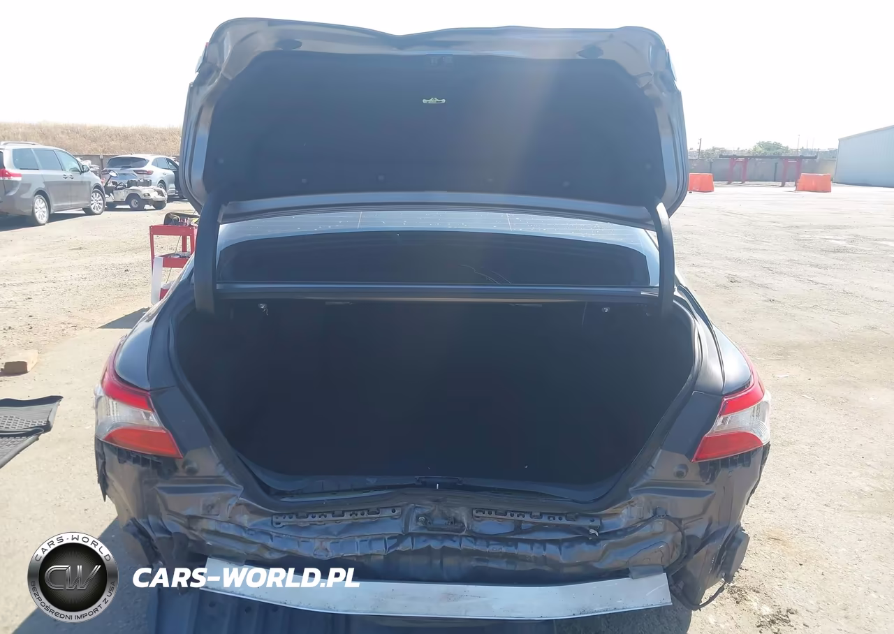 2018 Toyota Camry Se VIN:4T1B11HK2JU571366 - 17