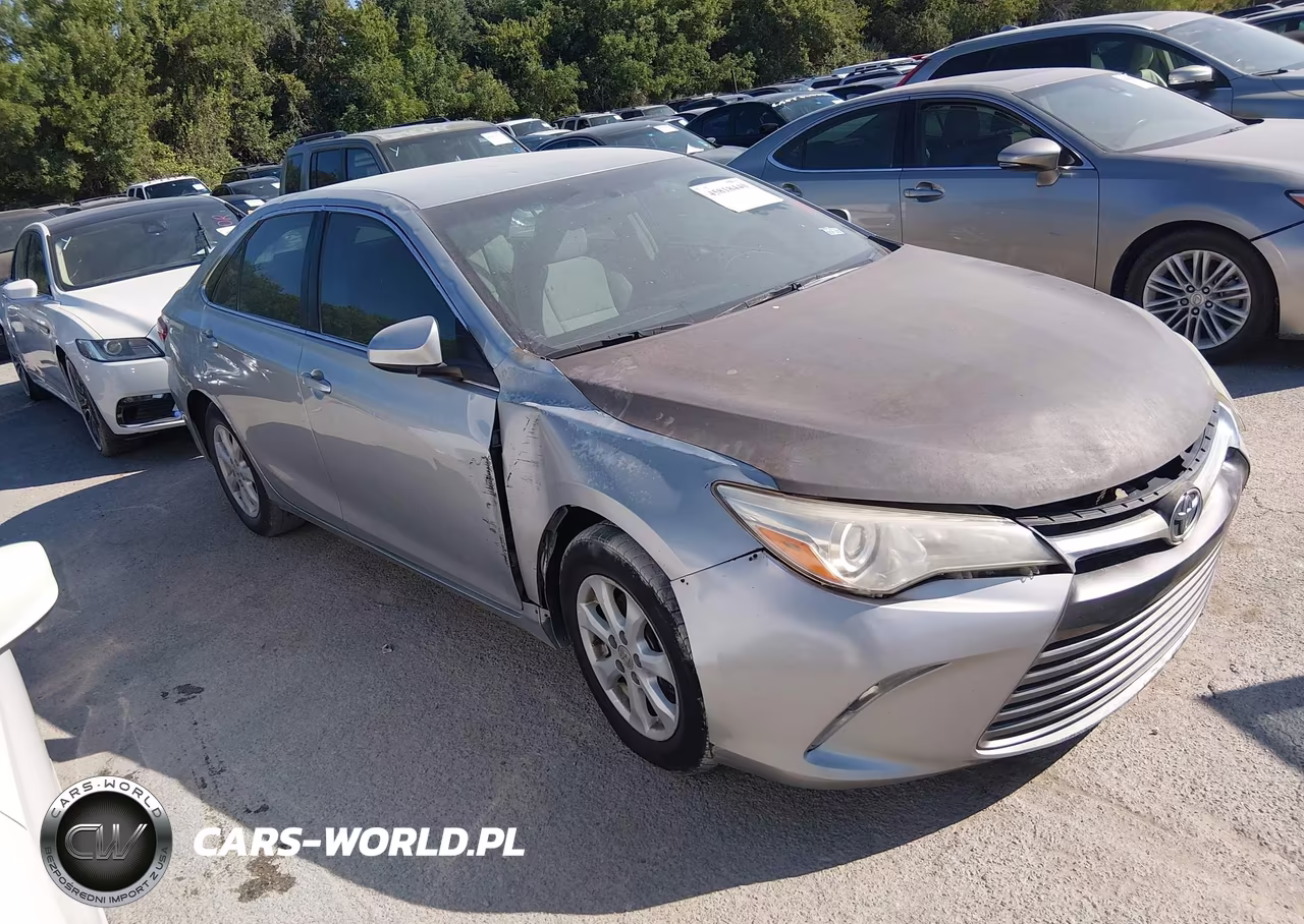 2017 Toyota Camry Le – zdjęcie 1 z 16