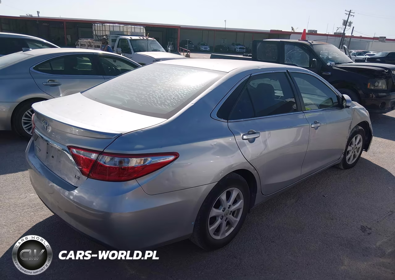 2017 Toyota Camry Le VIN:4T1BF1FK6HU369564 - 4