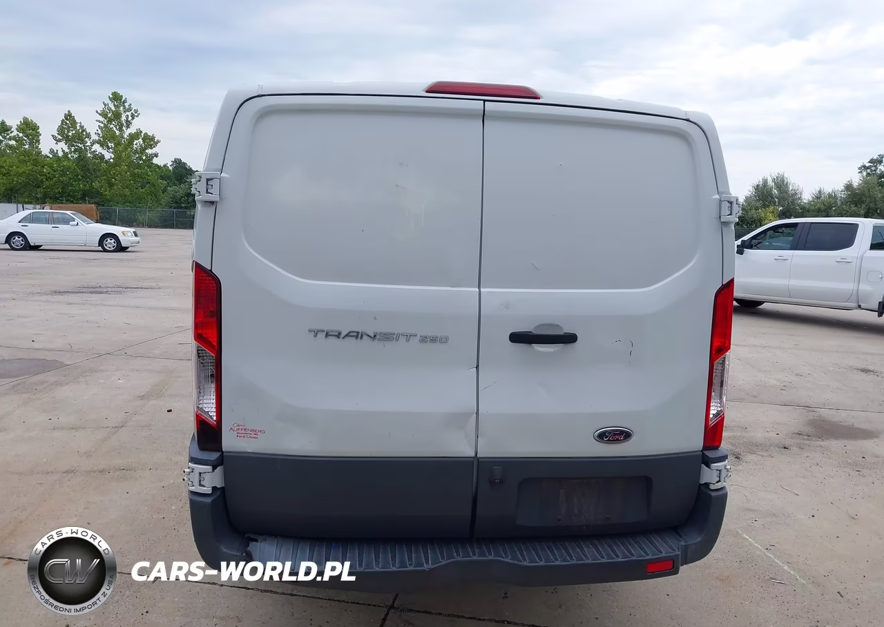 2017 Ford Transit-250 VIN:1FTYR1ZM7HKB46822 - 17