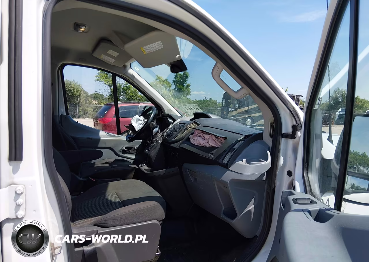2017 Ford Transit-250 VIN:1FTYR1ZM7HKB46822 - 5