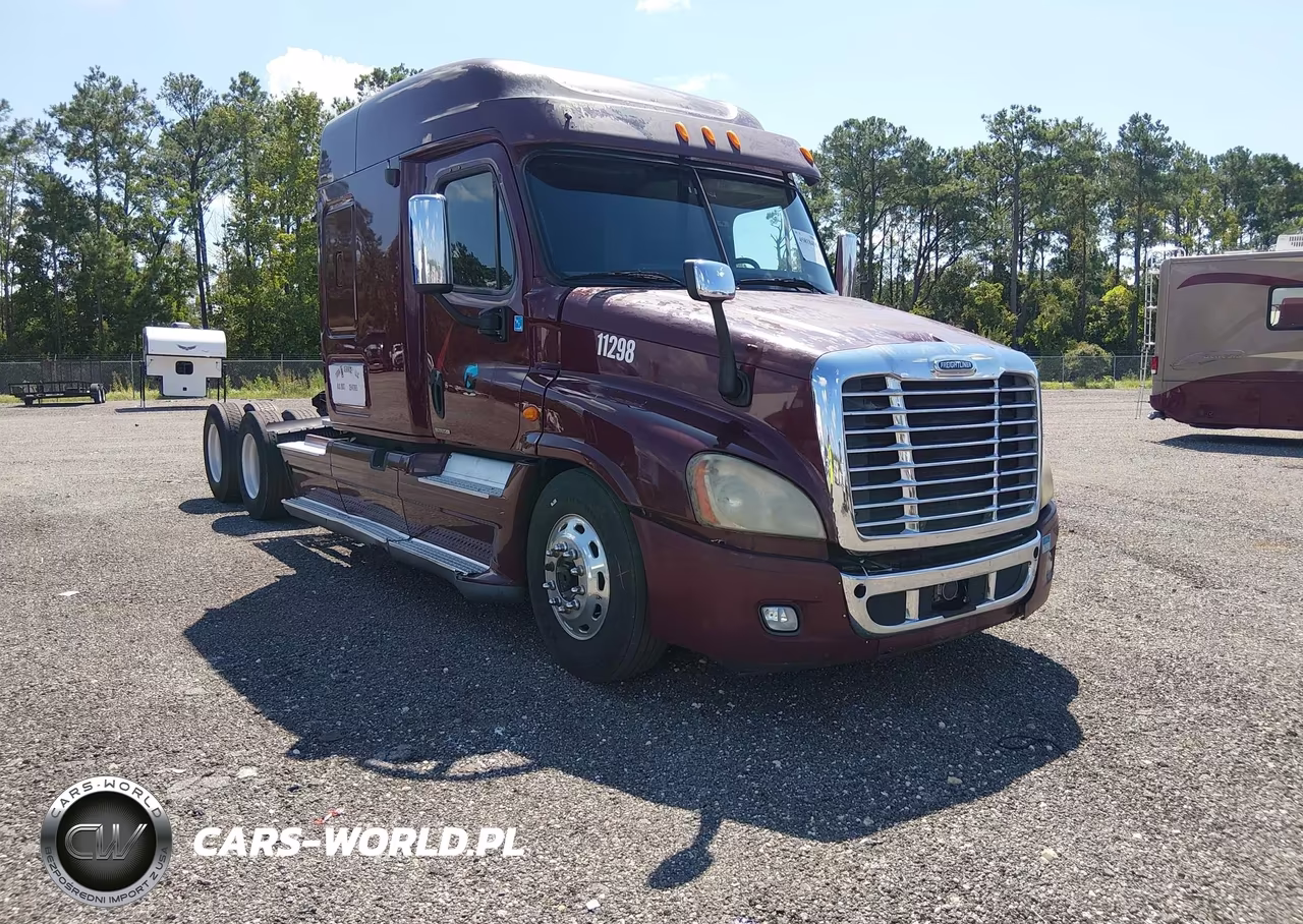 2010 Freightliner Cascadia 125 VIN:1FUJGLDRXASAK8951 - 1