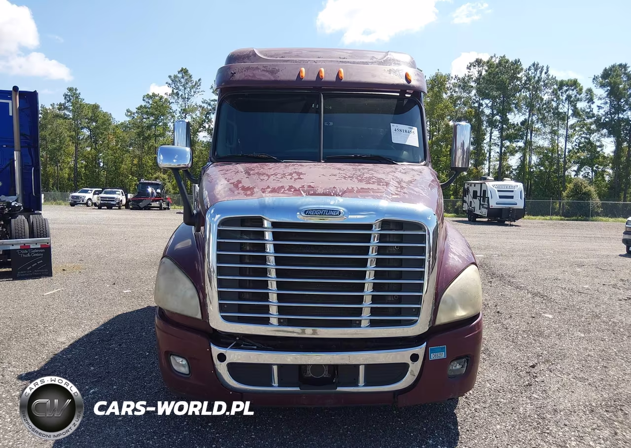 2010 Freightliner Cascadia 125 VIN:1FUJGLDRXASAK8951 - 15