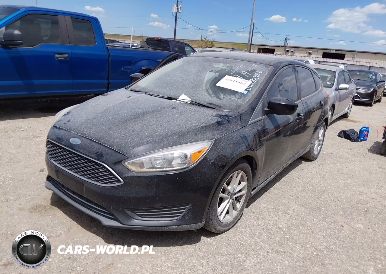 2018 Ford Focus Se VIN:1FADP3K21JL282488 - 2