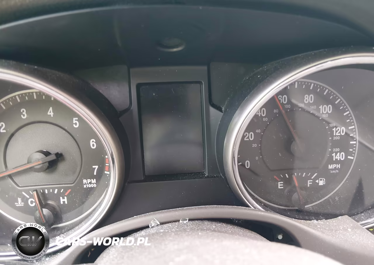2012 Jeep Grand Cherokee Laredo VIN:1C4RJFAGXCC268981 - 7