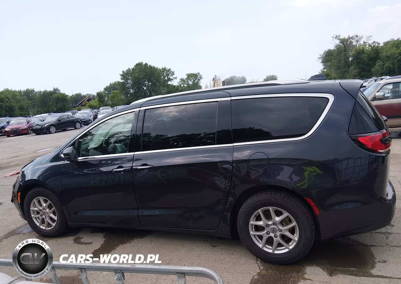 2021 Chrysler Pacifica Touring L VIN:2C4RC1BG7MR552685 - 14