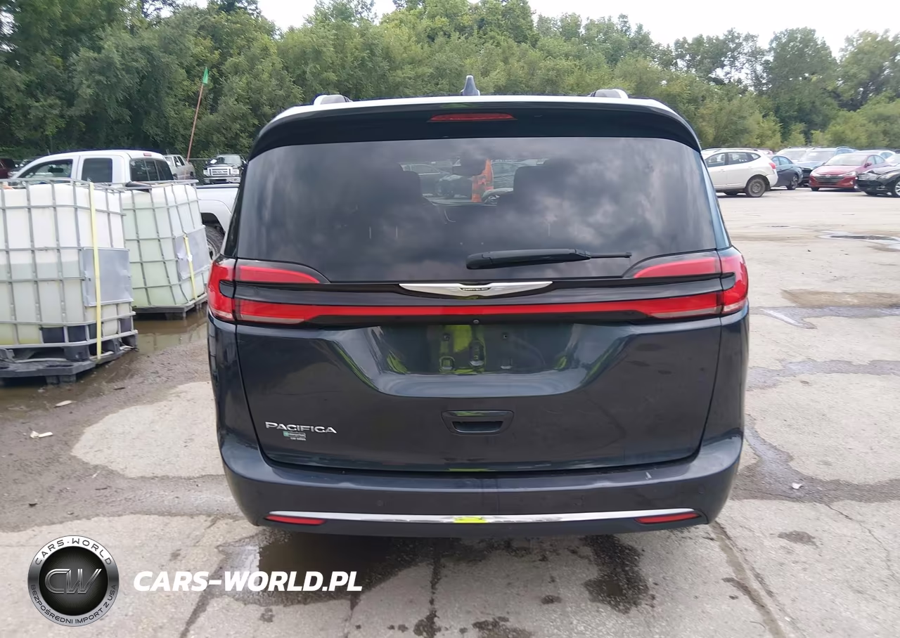 2021 Chrysler Pacifica Touring L VIN:2C4RC1BG7MR552685 - 16